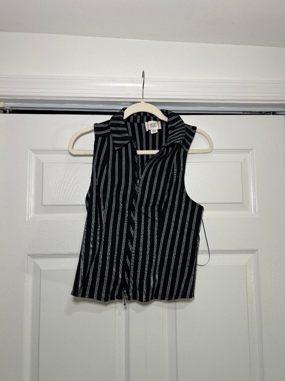 BDG Ledia Collared Zip-Front Vest Top